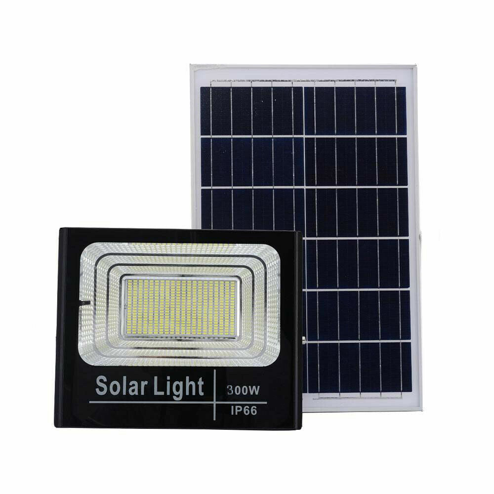 FARO LED CON PANNELLO SOLARE CREPUSCOLARE DA 300W + TELECOMANDO